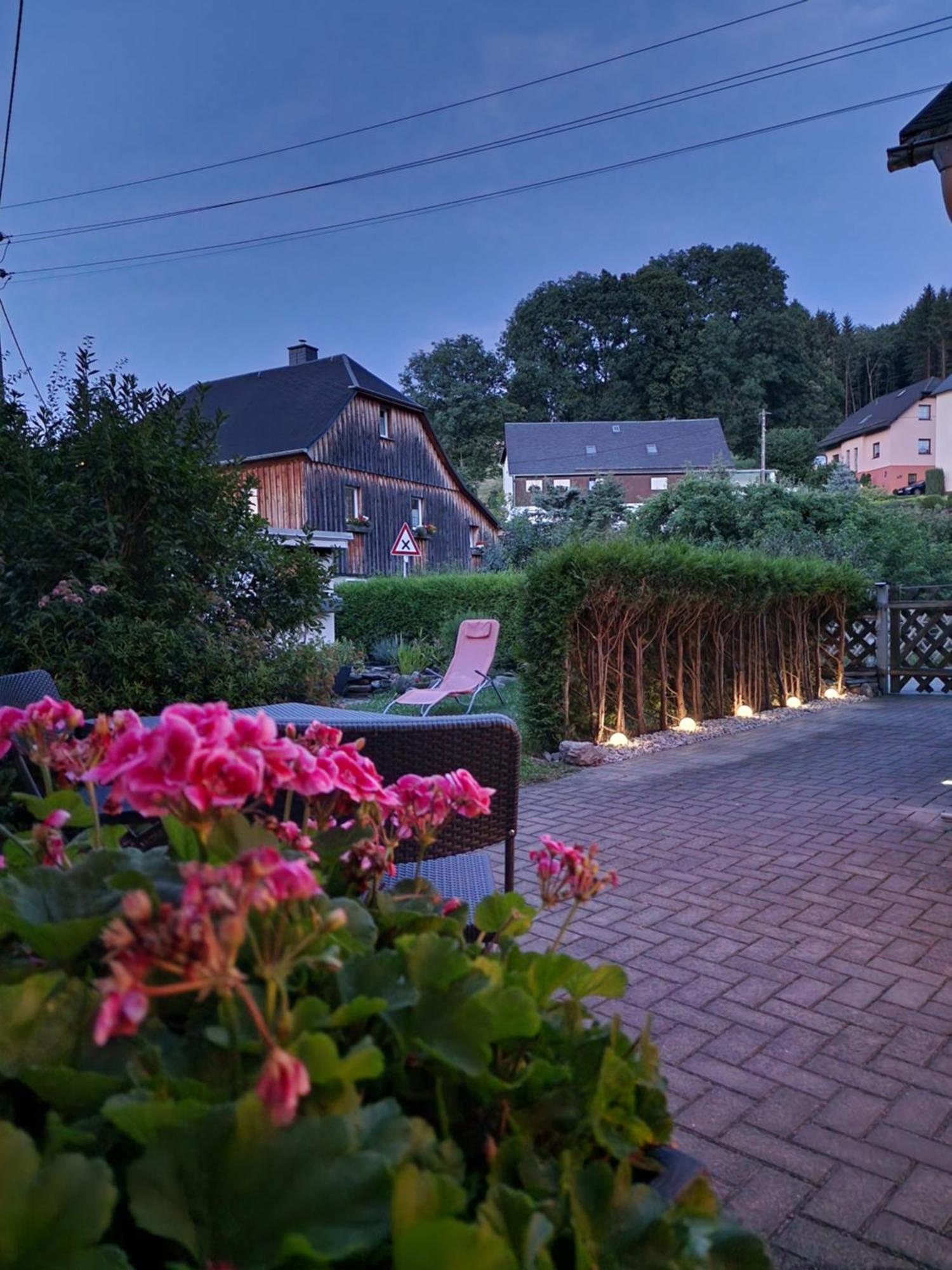Ferienwohnung Haus Sonnenblick Burkhardtsdorf Exterior photo